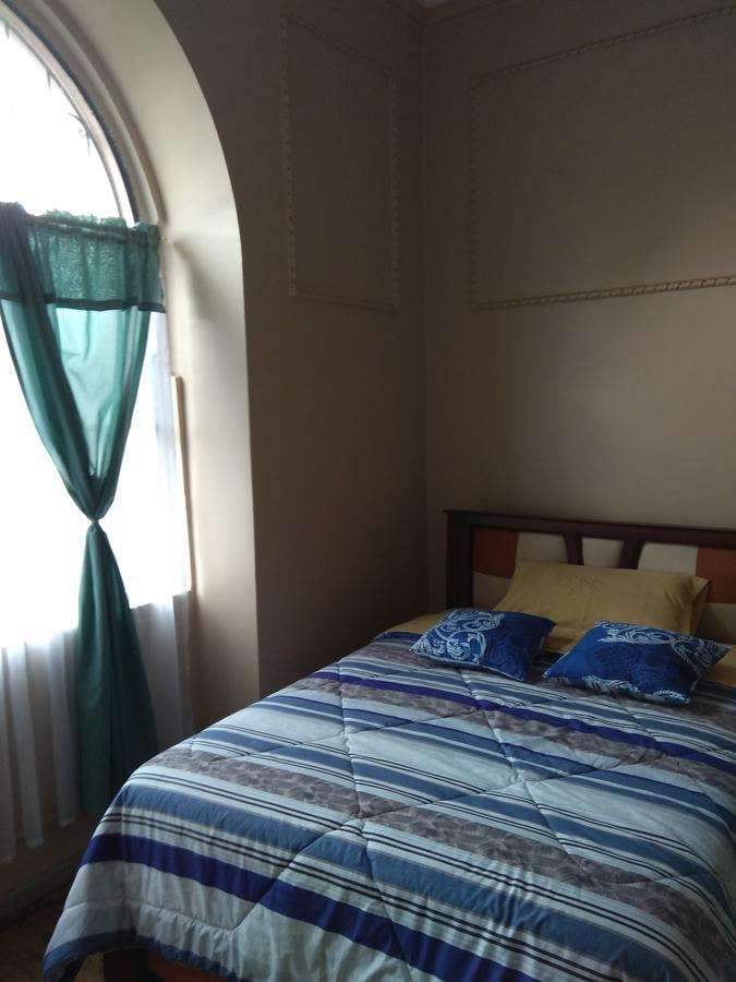 Hostal Mediodia 키토 외부 사진