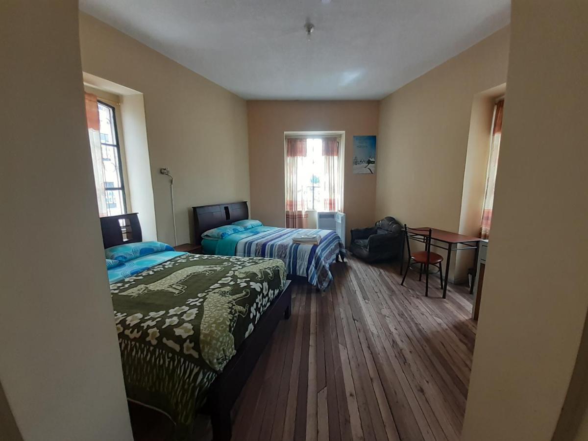 Hostal Mediodia 키토 외부 사진
