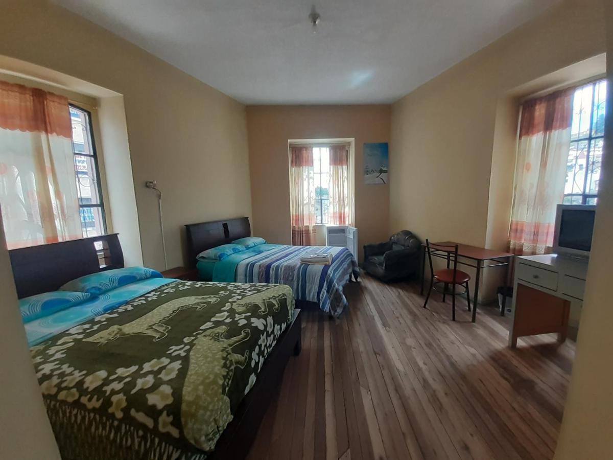 Hostal Mediodia 키토 외부 사진